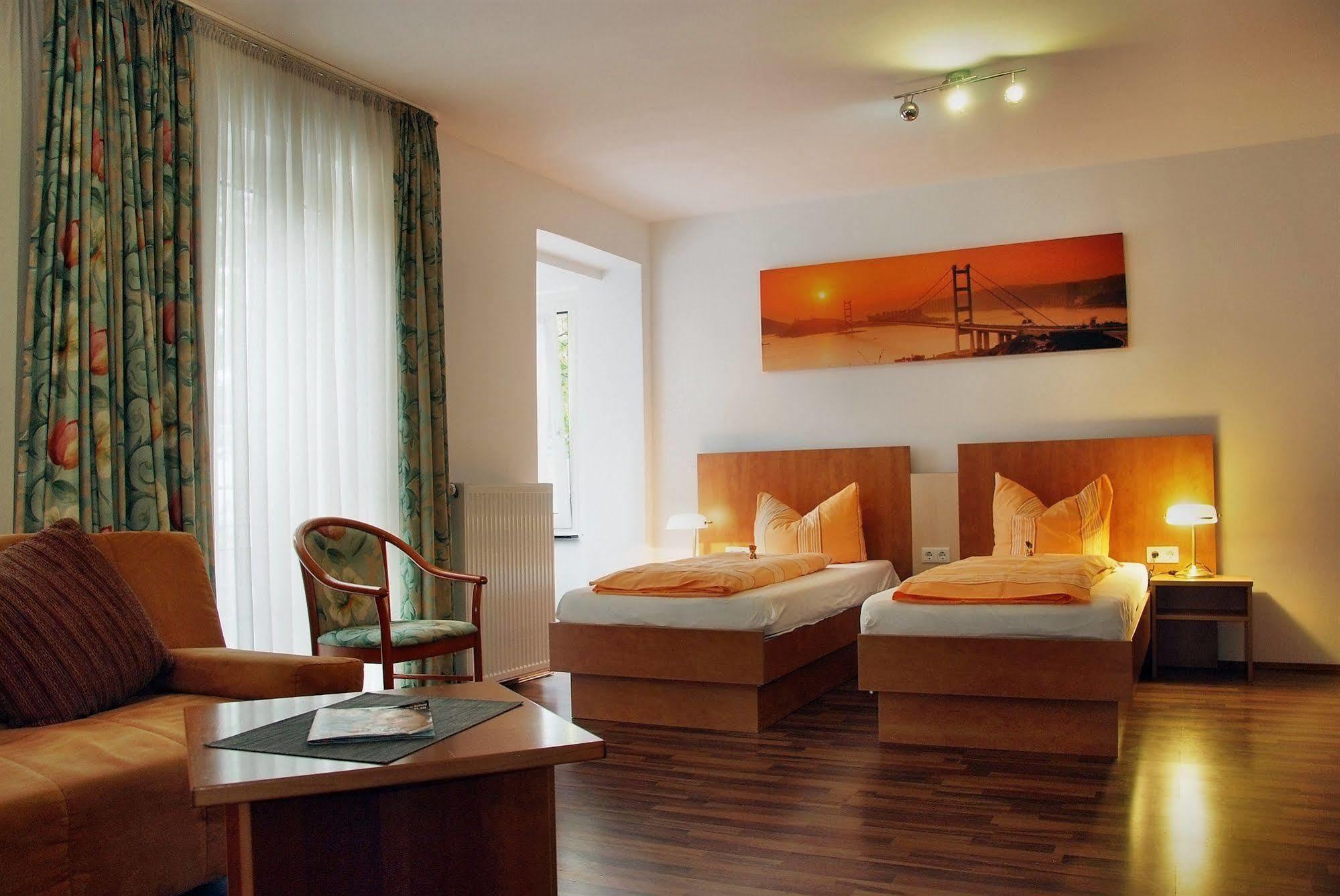 Hotel Monopol Gelsenkirchen Eksteriør billede